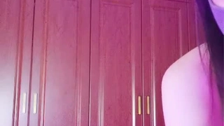 【国产双飞直播】猛男双飞两个小骚逼轮草两女接力赛