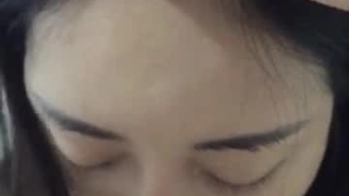 主管与年轻女同事开房间 为了往上爬 她使出浑身解数\"
