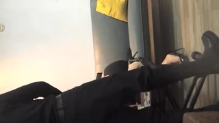在RILEY REID生日那天需要两根鸡鸡才满足她哦。